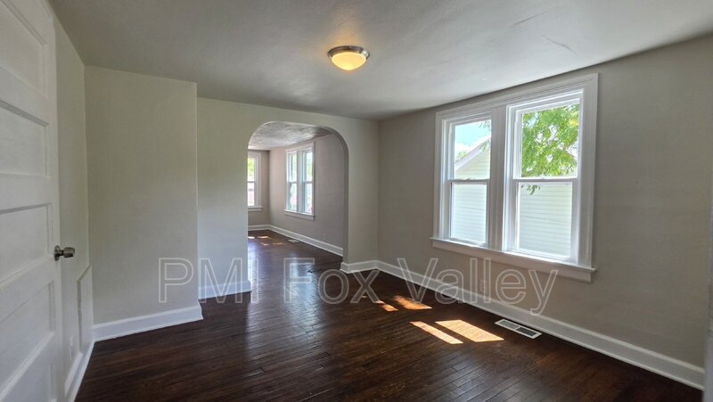 Refurbished 2 Bedroom Upper in Appleton property image
