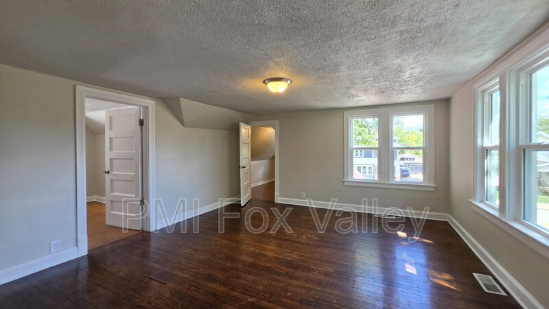 Refurbished 2 Bedroom Upper in Appleton property image