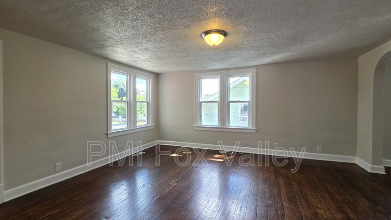 Refurbished 2 Bedroom Upper in Appleton property image