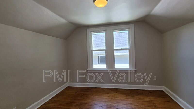 Refurbished 2 Bedroom Upper in Appleton property image