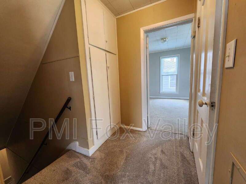 2 Bedroom side by side / 421A Otter Ave Oshkosh property image