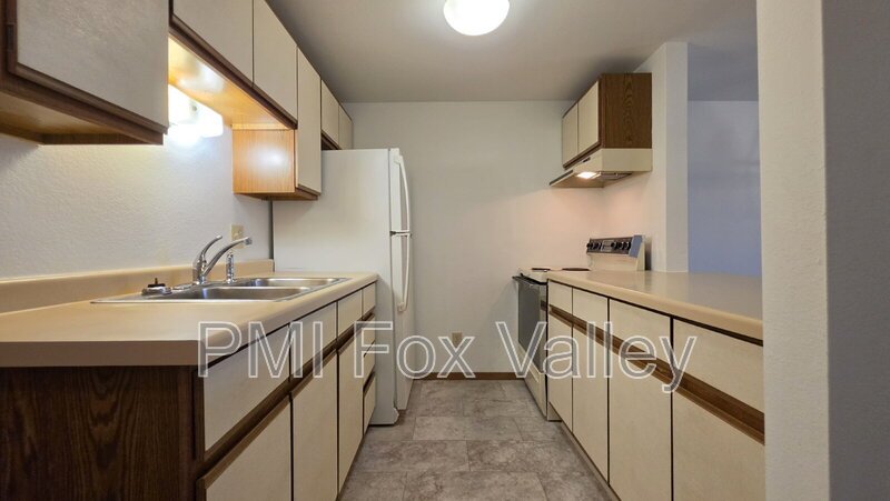 Spacious, updated 2 Bedroom Upper Apartment in Kimberly WI property image
