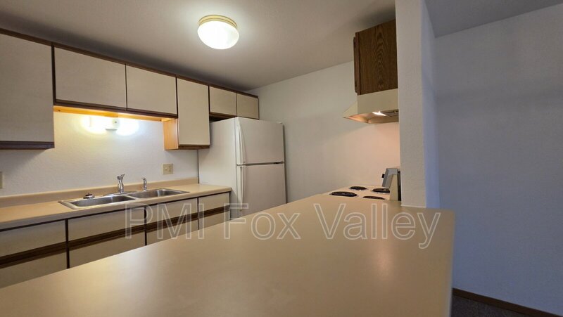 Spacious, updated 2 Bedroom Upper Apartment in Kimberly WI property image