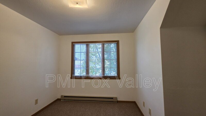 Spacious, updated 2 Bedroom Upper Apartment in Kimberly WI property image