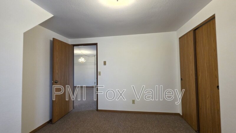 Spacious, updated 2 Bedroom Upper Apartment in Kimberly WI property image