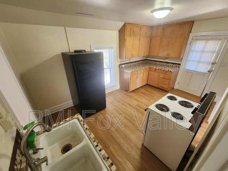 Upper Apartment Downtown Appleton property image