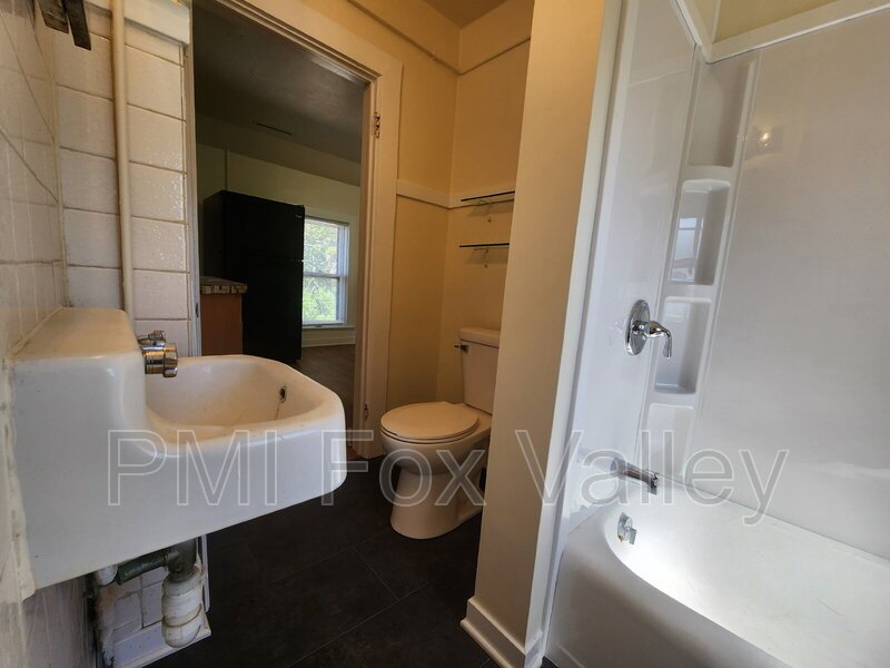Upper Apartment Downtown Appleton property image
