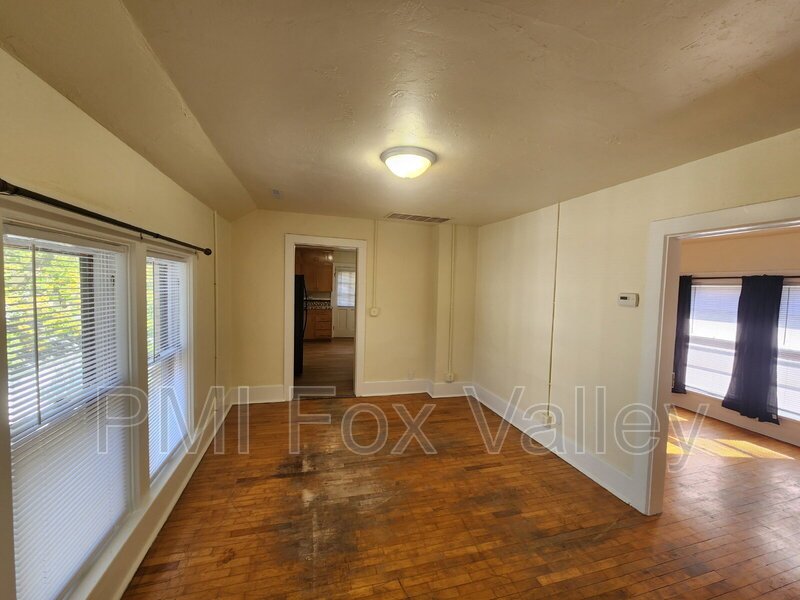 Upper Apartment Downtown Appleton property image