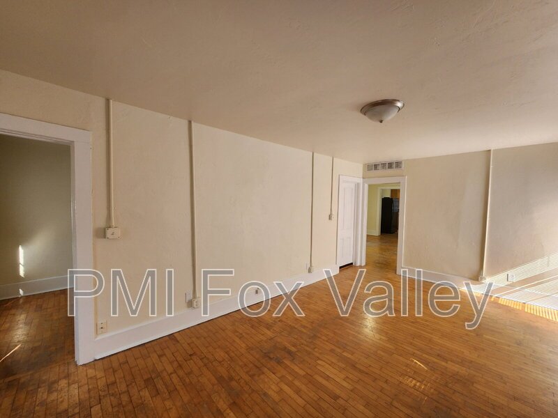 Upper Apartment Downtown Appleton property image
